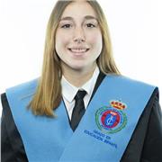 Profesional de la educación que ofrece apoyo escolar